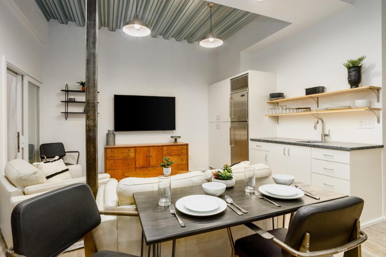 Вилла Downtown Contemporary Cove Анкоридж Экстерьер фото